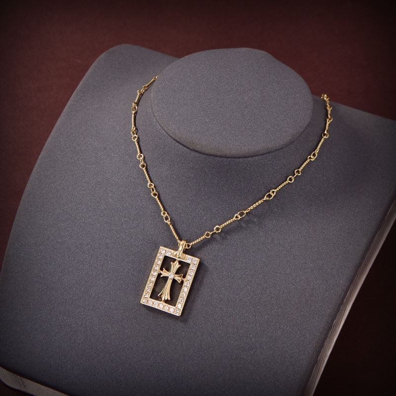 Ch**me He**ts necklaces